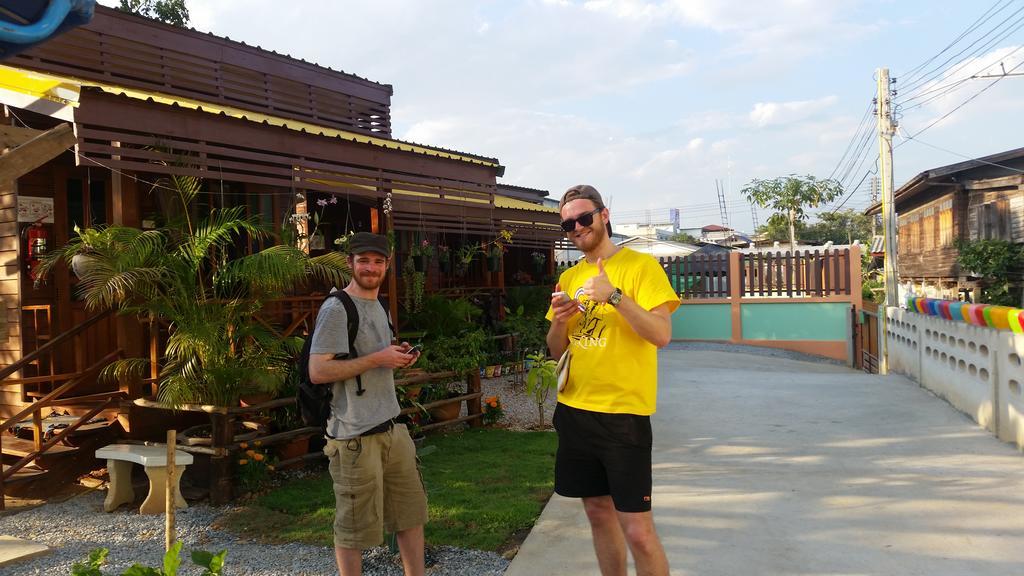 Happy Guesthouse Bungalow Sukhothai Exterior foto