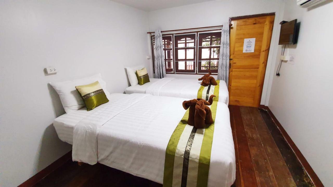 Happy Guesthouse Bungalow Sukhothai Exterior foto